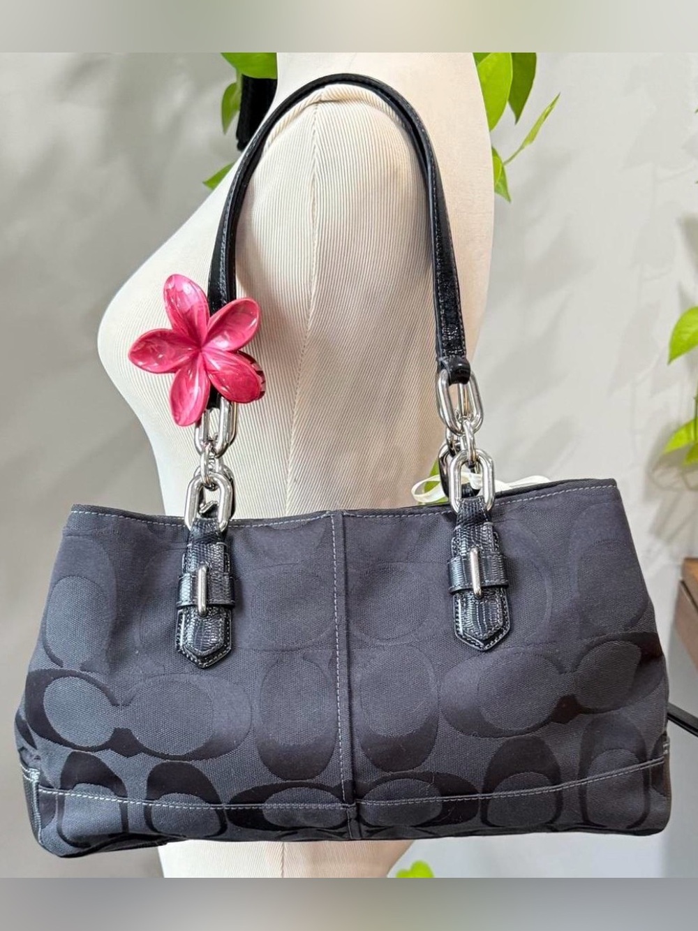 COACH -Black Signature Shoulder Bag - Picture 2 of 4